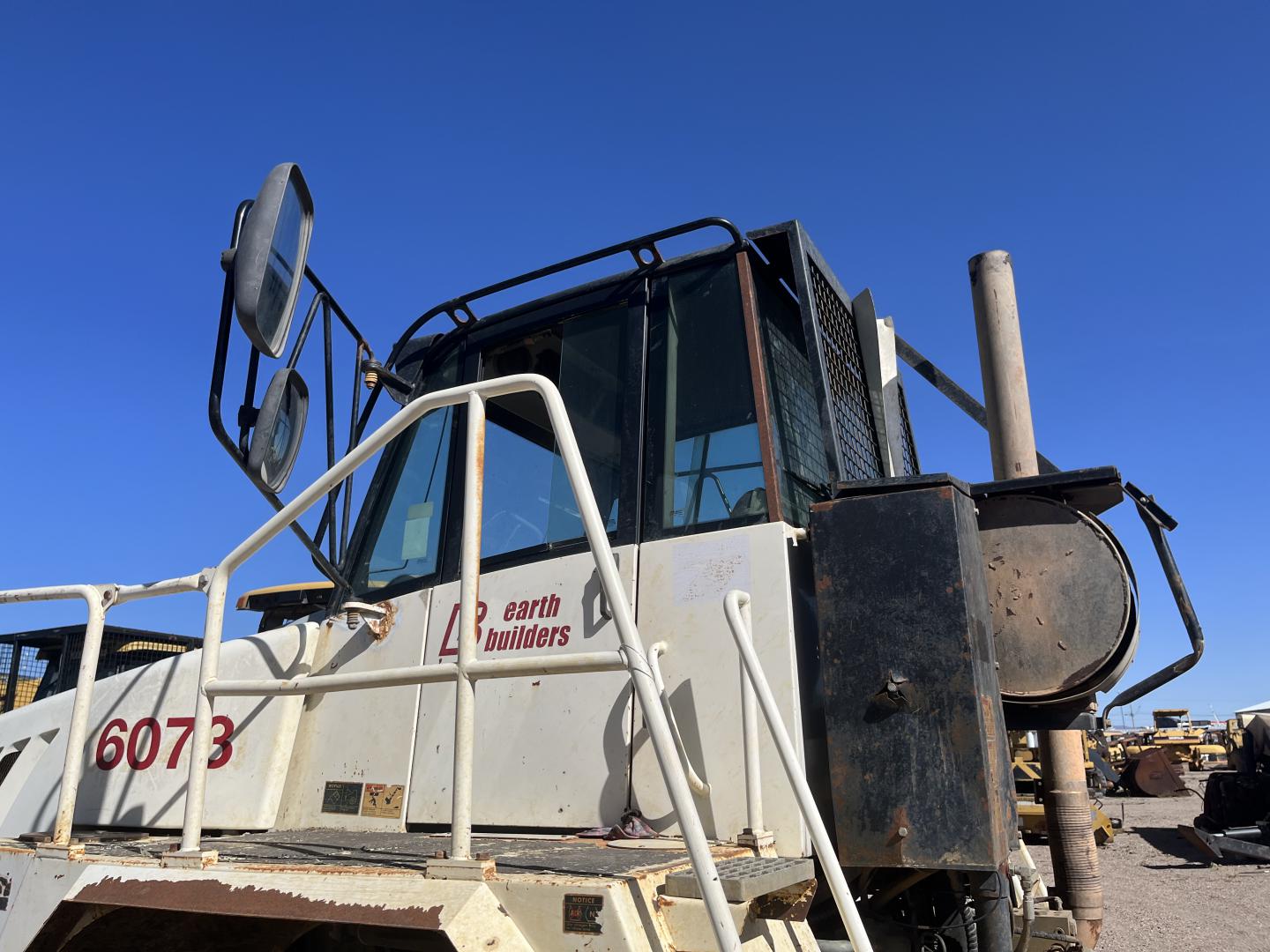 ./imagenes/INVOICE/2019/17223/CABINA PARA DOMPE TEREX TA40 (28).JPG